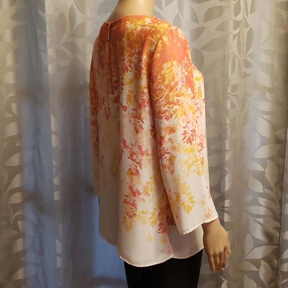 Rose & Olive Floral Blouse - Picture 3 of 9